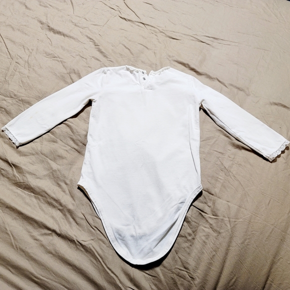 Children's Place 3T onesie - Picture 3 of 5